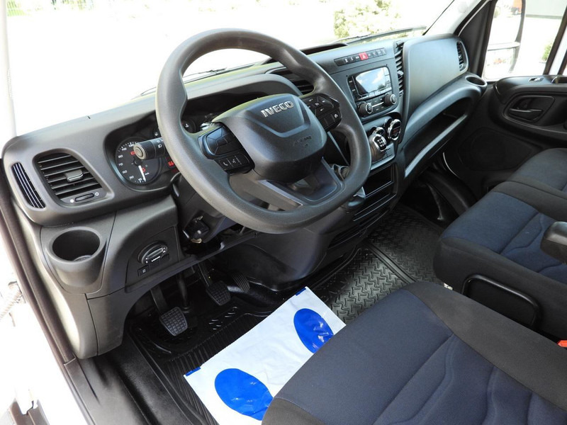 Iveco DAILY 35S14 SKRZYNIA PODWÓJNA KABINA DOKA 7 MIEJSC TEMPOMAT KLIM - Carrinha de caixa aberta, Carrinha cabine dupla: foto 2 Iveco DAILY 35S14 SKRZYNIA PODWÓJNA KABINA DOKA 7 MIEJSC TEMPOMAT KLIM - Carrinha de caixa aberta, Carrinha cabine dupla: foto 2