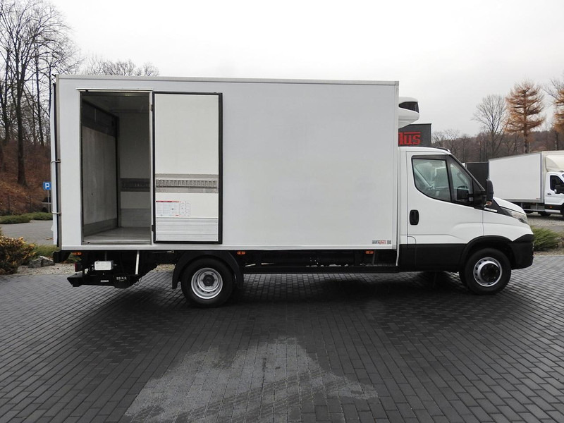 Carrinha frigorífica Iveco DAILY 70C17 CHŁODNIA 0*C WINDA 9 PALET ZASILANIE 230V TEMPOMAT K: foto 8
