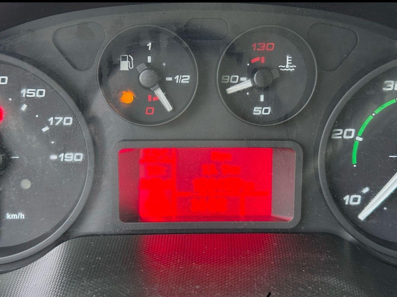 Camião de caixa aberta/ Plataforma Iveco Daily 50C15 Flatbed: foto 12