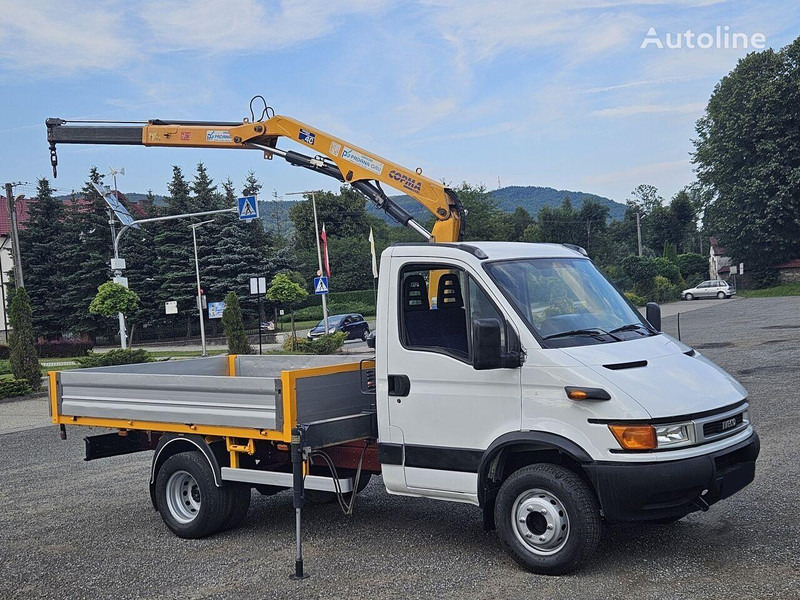 Iveco Daily 65c-15 Flatbed + crane Copma - Camião de caixa aberta/ Plataforma, Camião grua: foto 3 Iveco Daily 65c-15 Flatbed + crane Copma - Camião de caixa aberta/ Plataforma, Camião grua: foto 3