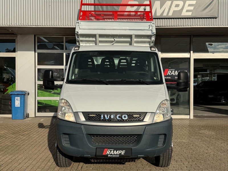 Iveco Daily 70C17 Doka Three sided M Tipper + Crane - Camião basculante, Camião grua: foto 5 Iveco Daily 70C17 Doka Three sided M Tipper + Crane - Camião basculante, Camião grua: foto 5