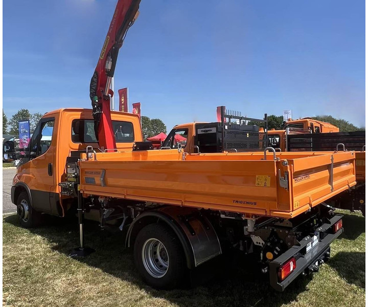 Iveco Daily 70C18H - Flatbed+crane - Camião de caixa aberta/ Plataforma, Camião grua: foto 2 Iveco Daily 70C18H - Flatbed+crane - Camião de caixa aberta/ Plataforma, Camião grua: foto 2