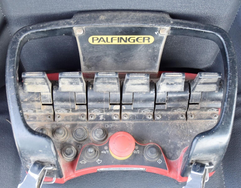 Leasing de Iveco TRAKKER 360 * KIPPER 5,60 m * PK 15500 + FUNK * 6x4 Iveco TRAKKER 360 * KIPPER 5,60 m * PK 15500 + FUNK * 6x4: foto 13