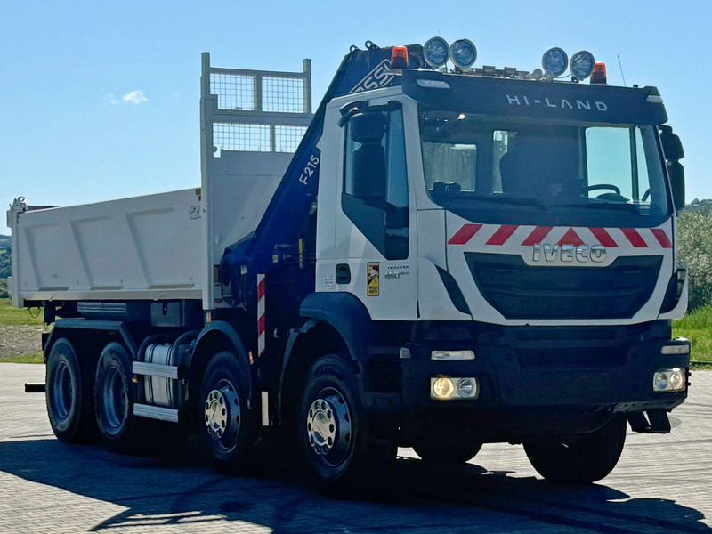 Iveco TRAKKER 450 * FASSI F215A.0.22 + FUNK / 8x4 *TOP - Camião basculante, Camião grua: foto 4 Iveco TRAKKER 450 * FASSI F215A.0.22 + FUNK / 8x4 *TOP - Camião basculante, Camião grua: foto 4