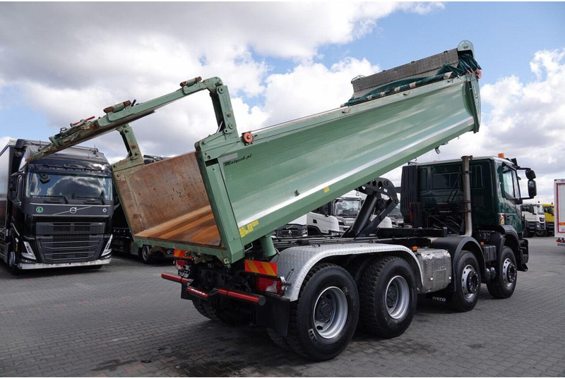 Iveco X-WAY 480 / 8X4 / WYWROTKA / HYDROBURTA / BORDMATIC / HYDROKLAPA - Camião basculante: foto 4 Iveco X-WAY 480 / 8X4 / WYWROTKA / HYDROBURTA / BORDMATIC / HYDROKLAPA - Camião basculante: foto 4