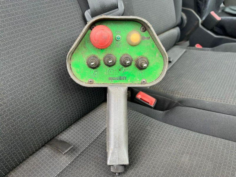 MAN TGE 6.120 Flatbed + Crane Maxilift ML 270 L.3H - Camião de caixa aberta/ Plataforma, Camião grua: foto 5 MAN TGE 6.120 Flatbed + Crane Maxilift ML 270 L.3H - Camião de caixa aberta/ Plataforma, Camião grua: foto 5