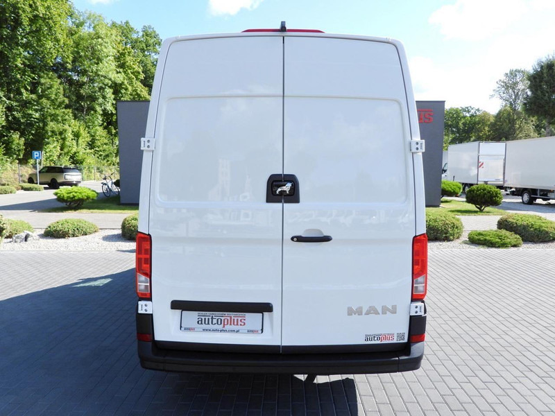 Carrinha frigorífica MAN TGE FURGON CHŁODNIA  -5*C ZASILANIE 230V TEMPOMAT AUTOMAT  KLIMA: foto 11 Carrinha frigorífica MAN TGE FURGON CHŁODNIA  -5*C ZASILANIE 230V TEMPOMAT AUTOMAT  KLIMA: foto 11