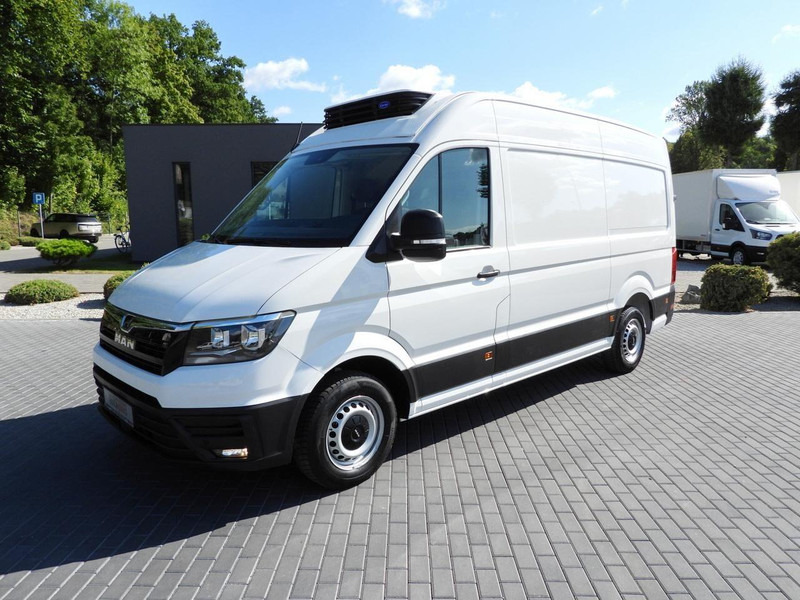 Carrinha frigorífica MAN TGE FURGON CHŁODNIA  -5*C ZASILANIE 230V TEMPOMAT AUTOMAT  KLIMA: foto 18 Carrinha frigorífica MAN TGE FURGON CHŁODNIA  -5*C ZASILANIE 230V TEMPOMAT AUTOMAT  KLIMA: foto 18