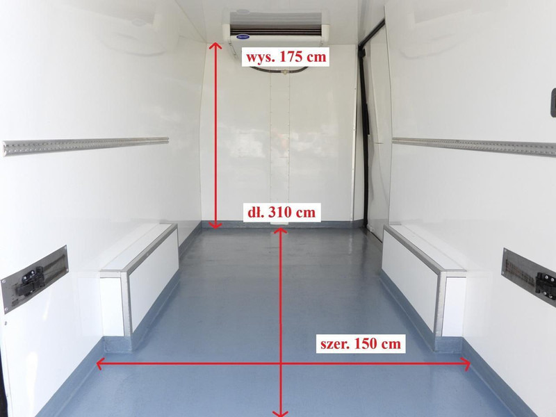 Carrinha frigorífica MAN TGE FURGON CHŁODNIA  -5*C ZASILANIE 230V TEMPOMAT AUTOMAT  KLIMA: foto 13 Carrinha frigorífica MAN TGE FURGON CHŁODNIA  -5*C ZASILANIE 230V TEMPOMAT AUTOMAT  KLIMA: foto 13