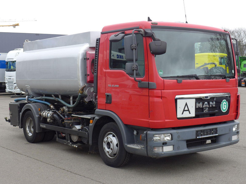 MAN TGL 12.220 TÜV*E5*Schalter*ADR*8030L* - Caminhão tanque: foto 1 MAN TGL 12.220 TÜV*E5*Schalter*ADR*8030L* - Caminhão tanque: foto 1