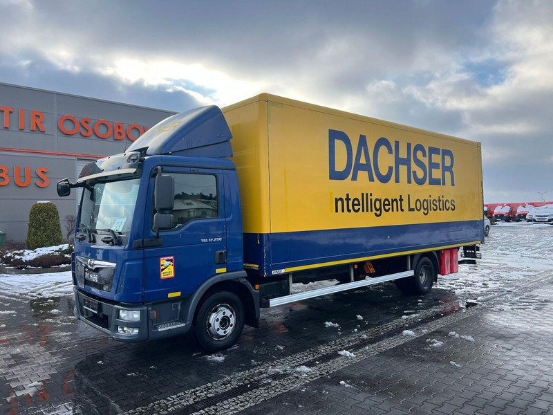 MAN TGL 12.250 BOX+LIFT 1.HAND - Camião furgão: foto 1 MAN TGL 12.250 BOX+LIFT 1.HAND - Camião furgão: foto 1