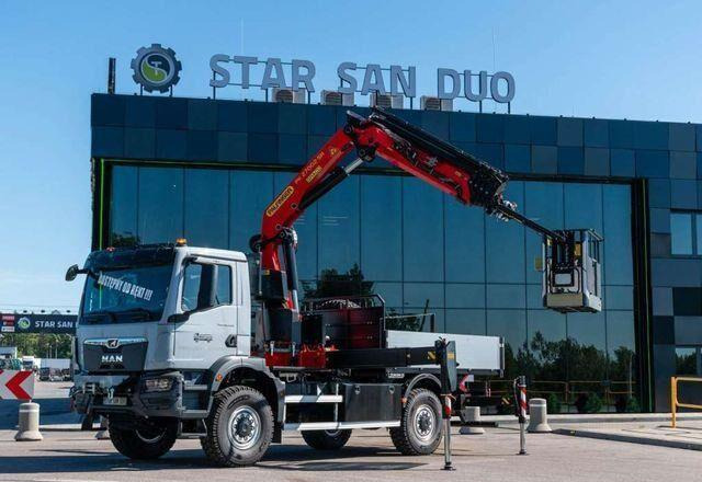 MAN TGM 18.320 4x4 PALFINGER PK 27002 Basket NEW ! - Camião de caixa aberta/ Plataforma, Camião grua: foto 3 MAN TGM 18.320 4x4 PALFINGER PK 27002 Basket NEW ! - Camião de caixa aberta/ Plataforma, Camião grua: foto 3