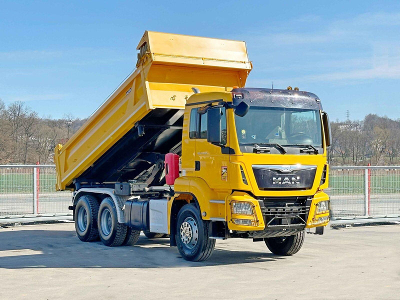 MAN TGS 33.440 * KIPPER 5,20 m + BORDMATIC * 6x4 - Camião basculante: foto 1 MAN TGS 33.440 * KIPPER 5,20 m + BORDMATIC * 6x4 - Camião basculante: foto 1