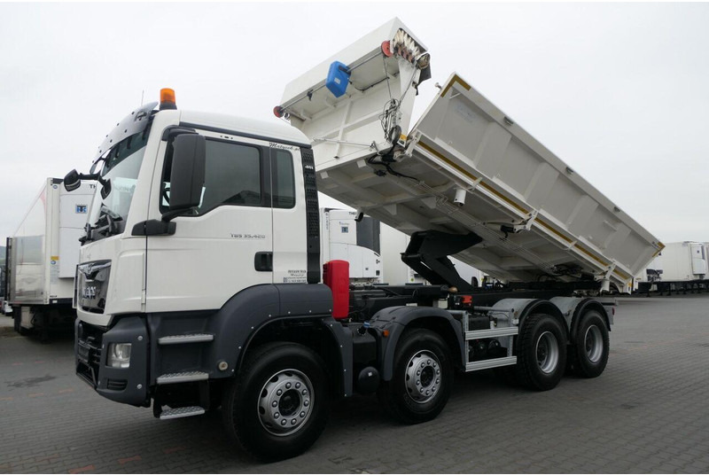 MAN TGS 35.420 - Camião basculante: foto 2 MAN TGS 35.420 - Camião basculante: foto 2