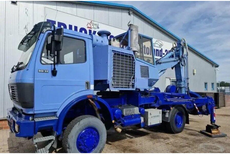 Mercedes-Benz 1831 4x4 Betonvágó - Máquina de asfalto: foto 1 Mercedes-Benz 1831 4x4 Betonvágó - Máquina de asfalto: foto 1