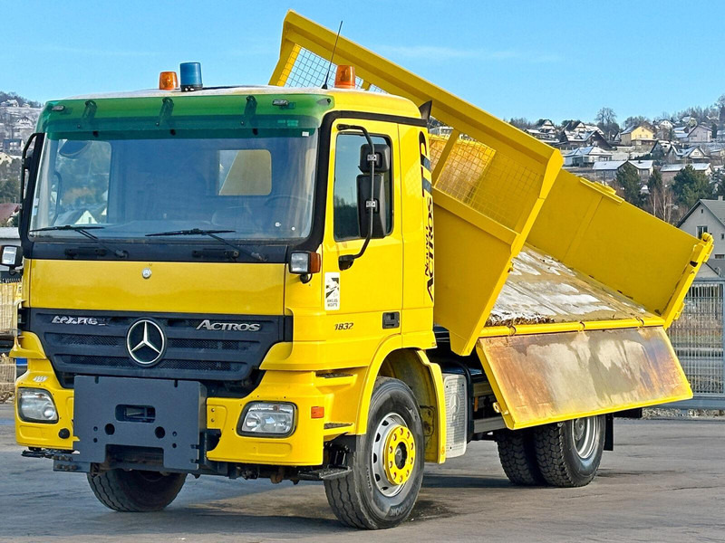 Mercedes-Benz ACTROS 1832 - Camião basculante: foto 3 Mercedes-Benz ACTROS 1832 - Camião basculante: foto 3