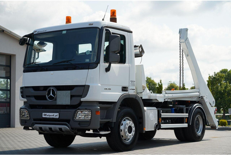 Mercedes-Benz ACTROS 1836 / 4X2 / BRAMOWIEC / PALFINGER M12T / EURO 6 / SPROW - Camião multibenne: foto 1 Mercedes-Benz ACTROS 1836 / 4X2 / BRAMOWIEC / PALFINGER M12T / EURO 6 / SPROW - Camião multibenne: foto 1