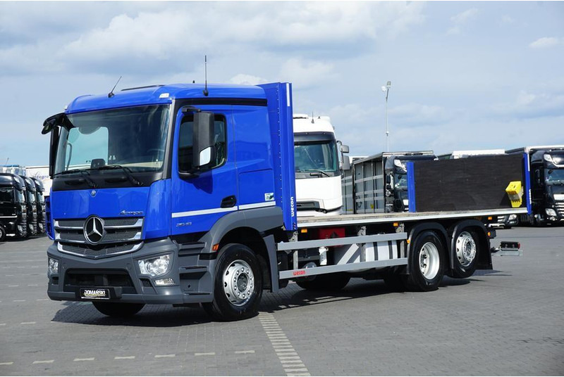 Mercedes-Benz ACTROS / 2543 / ACC / E 6 / PEŁNY ADR / PLATFORMA / ZAWIESIE POD - Camião de caixa aberta/ Plataforma: foto 2 Mercedes-Benz ACTROS / 2543 / ACC / E 6 / PEŁNY ADR / PLATFORMA / ZAWIESIE POD - Camião de caixa aberta/ Plataforma: foto 2