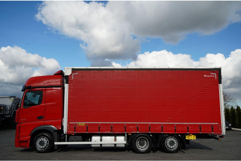 Mercedes-Benz ACTROS 2545 / SOLÓWKA / 6x2 / OŚ PODNOSZONA / BIG SPACE / WIELT - Camião de lona: foto 2 Mercedes-Benz ACTROS 2545 / SOLÓWKA / 6x2 / OŚ PODNOSZONA / BIG SPACE / WIELT - Camião de lona: foto 2