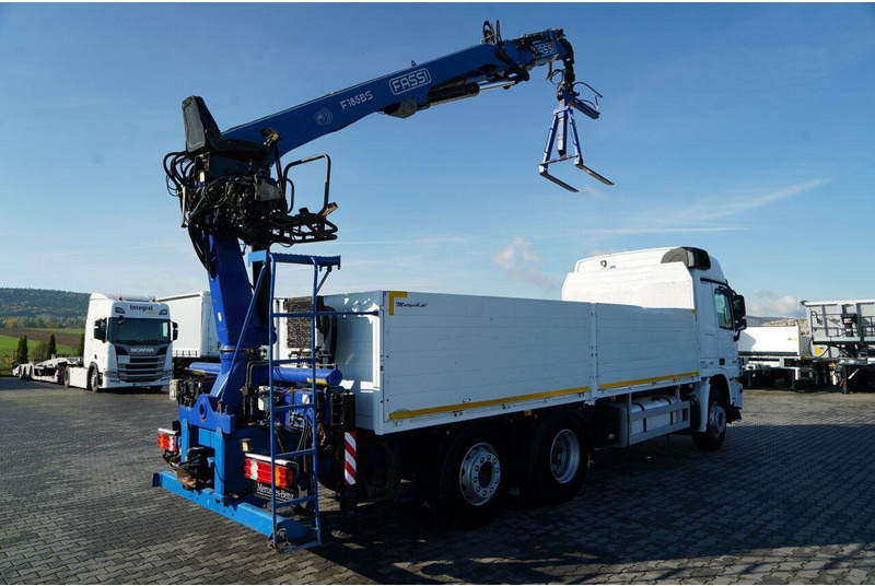 Mercedes-Benz ACTROS 2548 / 6x2 / BURTOWA - 6,5 M / OŚ PODNOSZONA / HDS FASSI - Camião de caixa aberta/ Plataforma, Camião grua: foto 4 Mercedes-Benz ACTROS 2548 / 6x2 / BURTOWA - 6,5 M / OŚ PODNOSZONA / HDS FASSI - Camião de caixa aberta/ Plataforma, Camião grua: foto 4