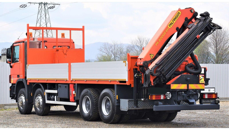 Mercedes-Benz ACTROS 3241 - Camião de caixa aberta/ Plataforma, Camião grua: foto 5 Mercedes-Benz ACTROS 3241 - Camião de caixa aberta/ Plataforma, Camião grua: foto 5