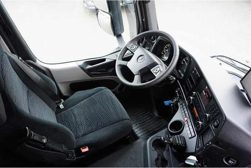 Camião frigorífico Mercedes-Benz ANTOS / 1830 / EURO 6 / CHŁODNIA + WINDA / 18 PALET: foto 13