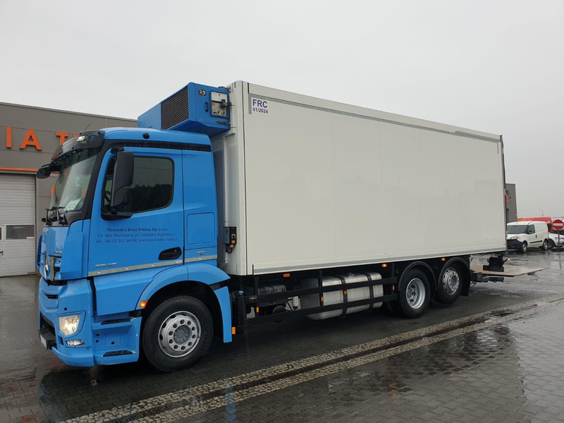 Mercedes-Benz ANTOS 2540 REFRIGERATOR + LIFT + SIDE DOOR - Camião frigorífico: foto 2 Mercedes-Benz ANTOS 2540 REFRIGERATOR + LIFT + SIDE DOOR - Camião frigorífico: foto 2