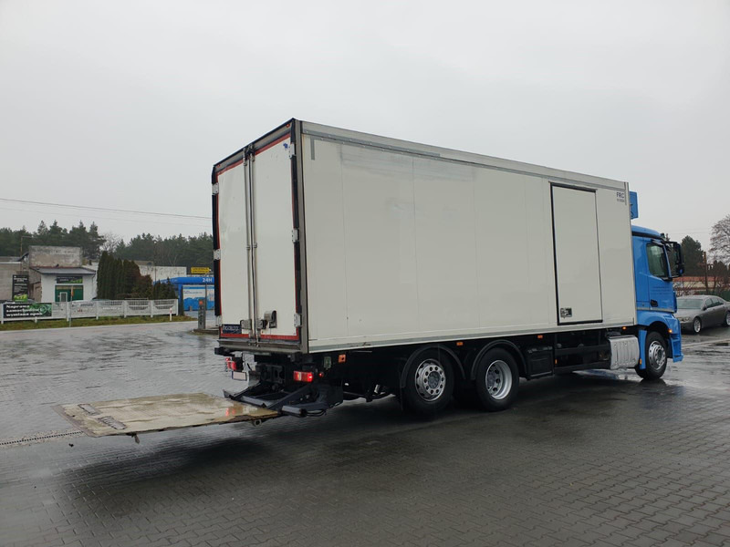 Mercedes-Benz ANTOS 2540 REFRIGERATOR + LIFT + SIDE DOOR - Camião frigorífico: foto 4 Mercedes-Benz ANTOS 2540 REFRIGERATOR + LIFT + SIDE DOOR - Camião frigorífico: foto 4