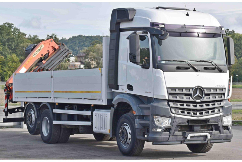 Mercedes-Benz AROCS 2542 - Camião de caixa aberta/ Plataforma, Camião grua: foto 3 Mercedes-Benz AROCS 2542 - Camião de caixa aberta/ Plataforma, Camião grua: foto 3