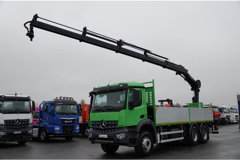 Mercedes-Benz AROCS 2636 / 6x4 / SKRZYNIOWY- 6,5 M / + HDS HIAB 4x wysów: 13 - Camião de caixa aberta/ Plataforma, Camião grua: foto 3 Mercedes-Benz AROCS 2636 / 6x4 / SKRZYNIOWY- 6,5 M / + HDS HIAB 4x wysów: 13 - Camião de caixa aberta/ Plataforma, Camião grua: foto 3