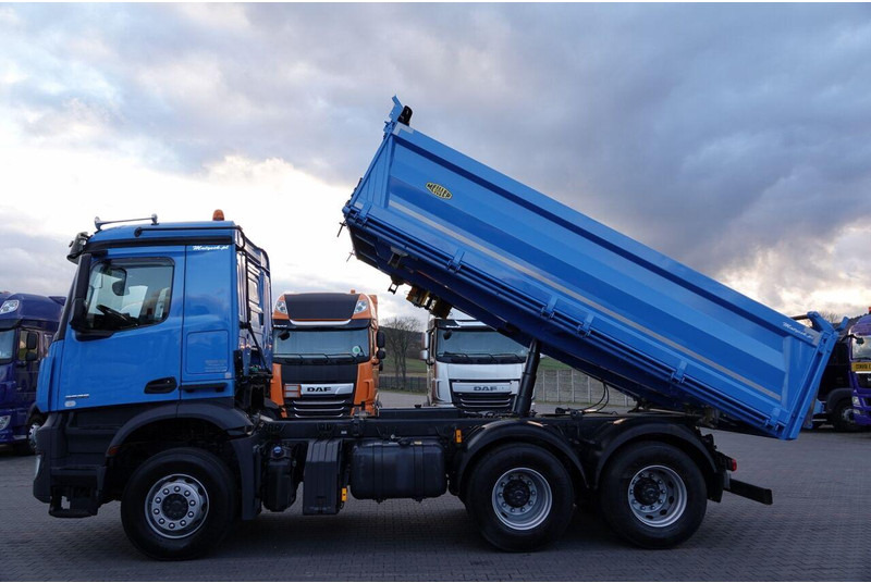 Mercedes-Benz AROCS 2636 / 6x4 / WYWROTKA 3 STRONNA / MEILLER KIPER / EURO 6 / - Camião basculante: foto 2 Mercedes-Benz AROCS 2636 / 6x4 / WYWROTKA 3 STRONNA / MEILLER KIPER / EURO 6 / - Camião basculante: foto 2
