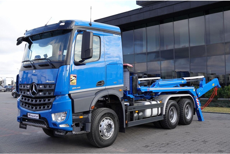 Mercedes-Benz AROCS 2645 / 6X4 / BRAMOWIEC / MEILLER / MANUAL / EURO 6 / SPROW - Camião multibenne: foto 1 Mercedes-Benz AROCS 2645 / 6X4 / BRAMOWIEC / MEILLER / MANUAL / EURO 6 / SPROW - Camião multibenne: foto 1
