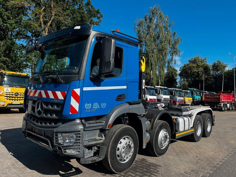 Mercedes-Benz AROCS 3246 8X4 ABROLLKIPPER HYVALIFT 26.57 - Camião polibenne: foto 4 Mercedes-Benz AROCS 3246 8X4 ABROLLKIPPER HYVALIFT 26.57 - Camião polibenne: foto 4