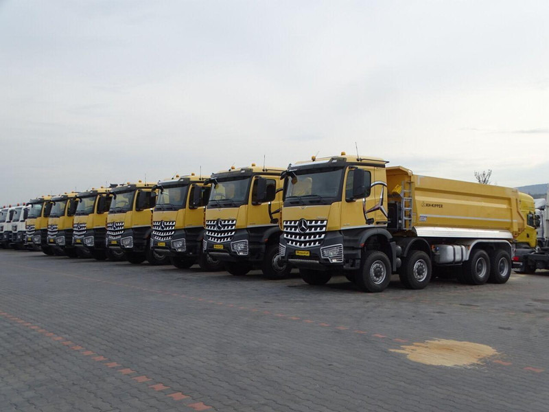 Mercedes-Benz AROCS 4145 / 8x8 / WYWROTKA TYLNOZSYPOWA / KH KIPPER / EURO 6 - Camião basculante: foto 5 Mercedes-Benz AROCS 4145 / 8x8 / WYWROTKA TYLNOZSYPOWA / KH KIPPER / EURO 6 - Camião basculante: foto 5