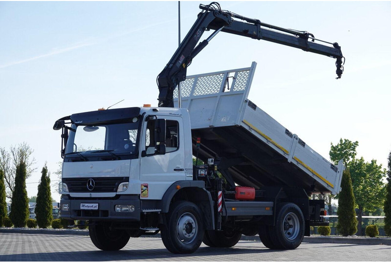 Mercedes-Benz ATEGO 16.24 / 4X4 / WYWROTKA + HDS HIAB 111 BS-2 / PILOT / ROT - Camião basculante: foto 1 Mercedes-Benz ATEGO 16.24 / 4X4 / WYWROTKA + HDS HIAB 111 BS-2 / PILOT / ROT - Camião basculante: foto 1