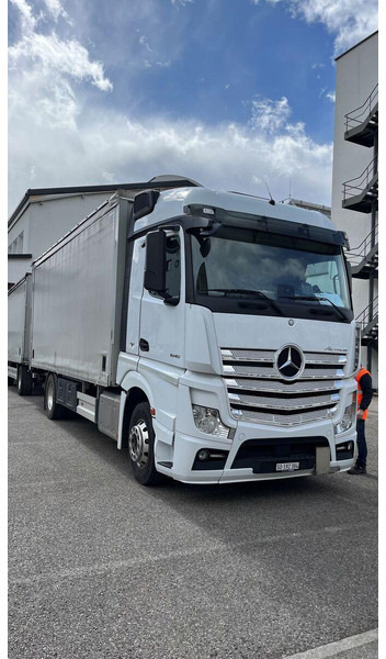 Mercedes-Benz Actros 1845 - Camião de lona: foto 2 Mercedes-Benz Actros 1845 - Camião de lona: foto 2