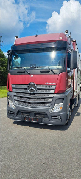 Mercedes-Benz Actros 1851 - Camião transporte de gado: foto 3 Mercedes-Benz Actros 1851 - Camião transporte de gado: foto 3