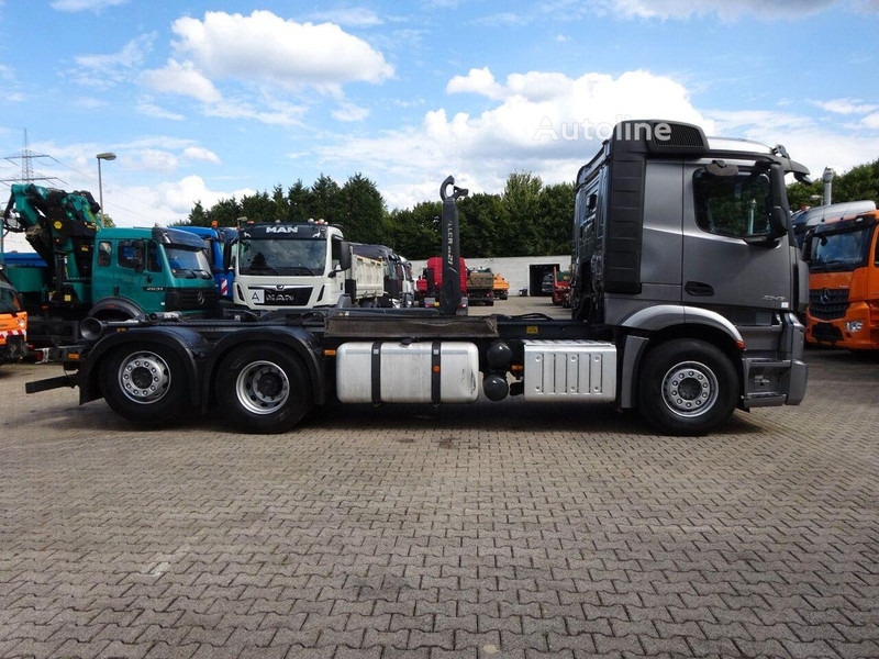 Mercedes-Benz Actros 2545 Hook lift truck 6x2 - Camião polibenne, Camião grua: foto 5 Mercedes-Benz Actros 2545 Hook lift truck 6x2 - Camião polibenne, Camião grua: foto 5