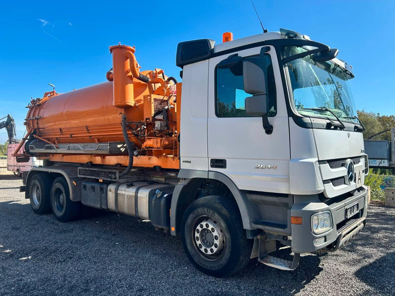 Mercedes-Benz Actros 2644 - Vacuum truck - Caminhão limpa fossa: foto 2 Mercedes-Benz Actros 2644 - Vacuum truck - Caminhão limpa fossa: foto 2