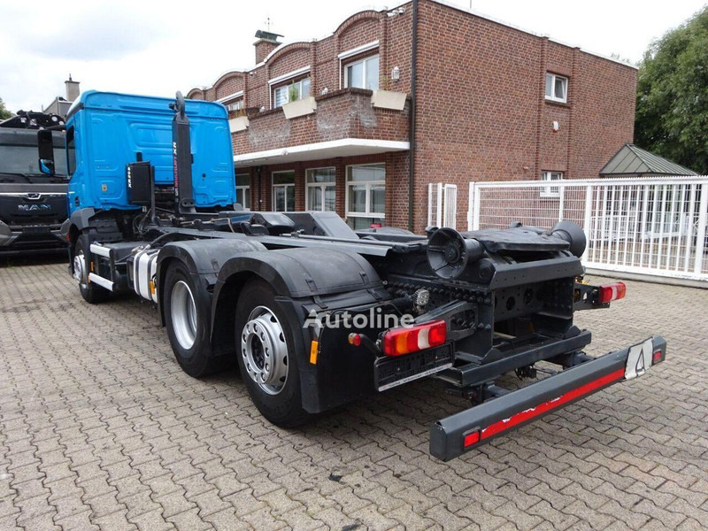 Mercedes-Benz Antos 2533 - Hook lift truck 6x2 - Camião polibenne: foto 4 Mercedes-Benz Antos 2533 - Hook lift truck 6x2 - Camião polibenne: foto 4