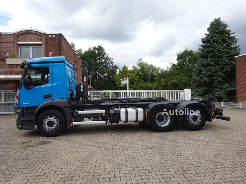 Mercedes-Benz Antos 2533 - Hook lift truck 6x2 - Camião polibenne: foto 3 Mercedes-Benz Antos 2533 - Hook lift truck 6x2 - Camião polibenne: foto 3