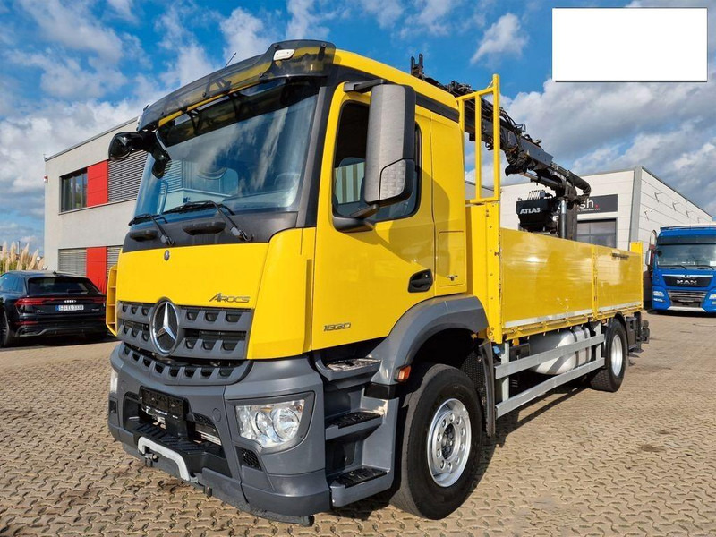 Mercedes-Benz Arocs 1830 - Camião de caixa aberta/ Plataforma, Camião grua: foto 1 Mercedes-Benz Arocs 1830 - Camião de caixa aberta/ Plataforma, Camião grua: foto 1