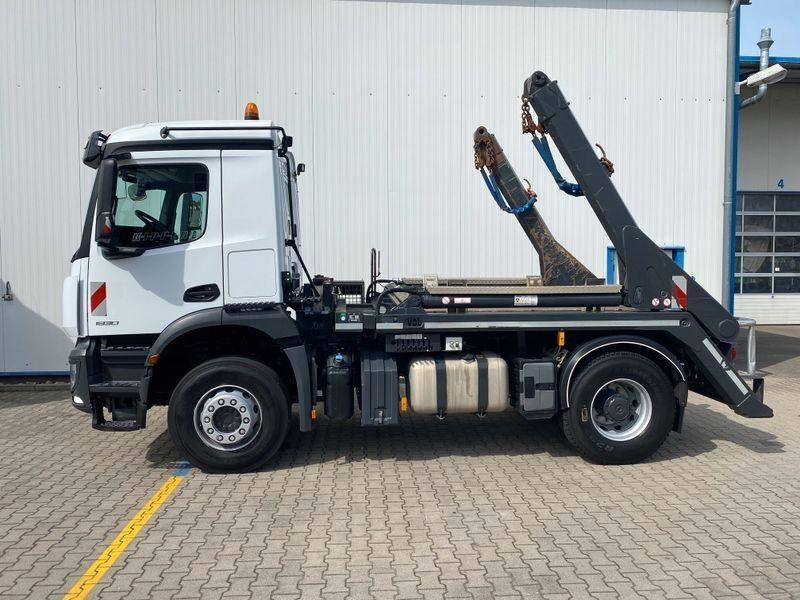 Mercedes-Benz Arocs 1830K - Camião multibenne: foto 1 Mercedes-Benz Arocs 1830K - Camião multibenne: foto 1