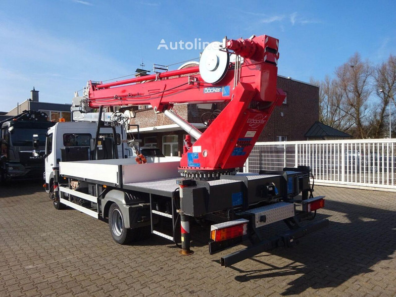 Mercedes-Benz Atego 818 - Camião de caixa aberta/ Plataforma, Camião grua: foto 4 Mercedes-Benz Atego 818 - Camião de caixa aberta/ Plataforma, Camião grua: foto 4