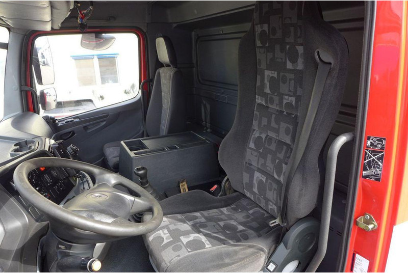Mercedes-Benz Axor 1826 *Euro5*TÜV*HIAB 099B-2 DUO*1824 1829 - Camião de caixa aberta/ Plataforma, Camião grua: foto 5 Mercedes-Benz Axor 1826 *Euro5*TÜV*HIAB 099B-2 DUO*1824 1829 - Camião de caixa aberta/ Plataforma, Camião grua: foto 5