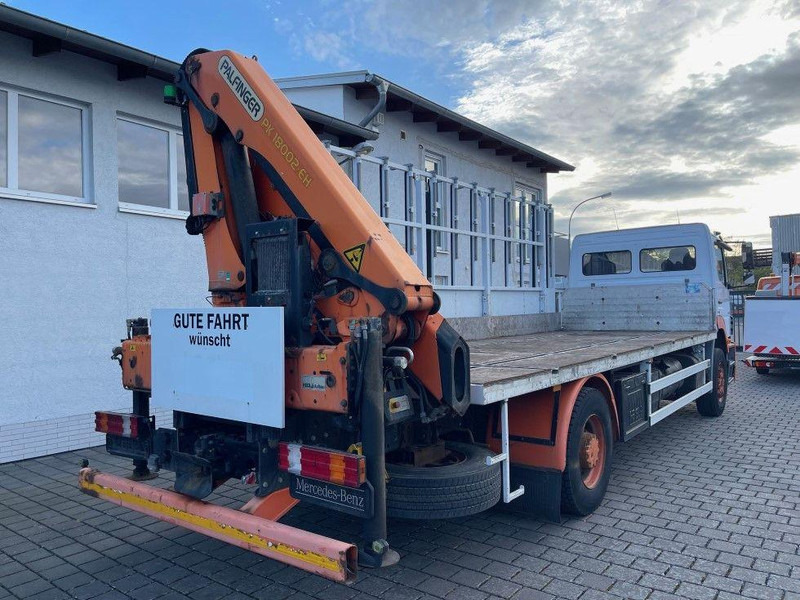 Mercedes-Benz Axor 1833 - Camião de caixa aberta/ Plataforma, Camião grua: foto 4 Mercedes-Benz Axor 1833 - Camião de caixa aberta/ Plataforma, Camião grua: foto 4