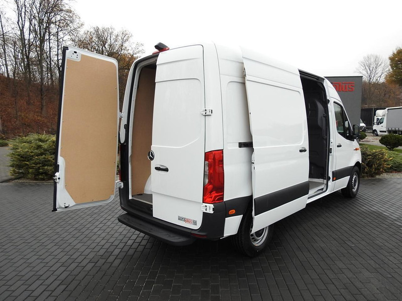 Mercedes-Benz ESPRINTER NOWY ELEKTRYCZNY FURGON AUTOMAT GWARANCJA 95KM [ 607 - Carrinha de contentor, Carrinha elétrica: foto 3 Mercedes-Benz ESPRINTER NOWY ELEKTRYCZNY FURGON AUTOMAT GWARANCJA 95KM [ 607 - Carrinha de contentor, Carrinha elétrica: foto 3