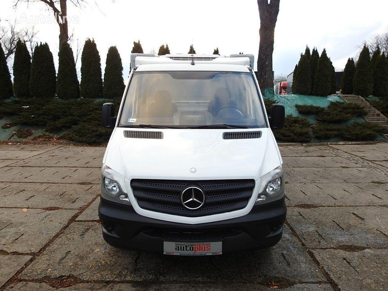 Mercedes-Benz SPRINTER 313 Izotermes - Camião frigorífico: foto 5 Mercedes-Benz SPRINTER 313 Izotermes - Camião frigorífico: foto 5