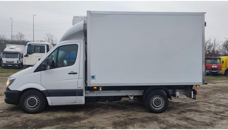 Mercedes-Benz Sprinter 316 cdi - Carrier Xarios 500 frigo - 3,5t - 220V - Carrinha frigorífica: foto 4 Mercedes-Benz Sprinter 316 cdi - Carrier Xarios 500 frigo - 3,5t - 220V - Carrinha frigorífica: foto 4