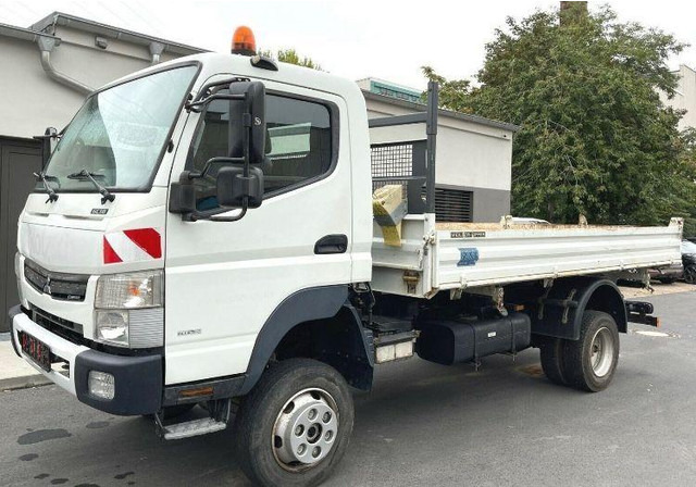 Mitsubishi Fuso 4x4 3 way tipper - Camião basculante: foto 1 Mitsubishi Fuso 4x4 3 way tipper - Camião basculante: foto 1